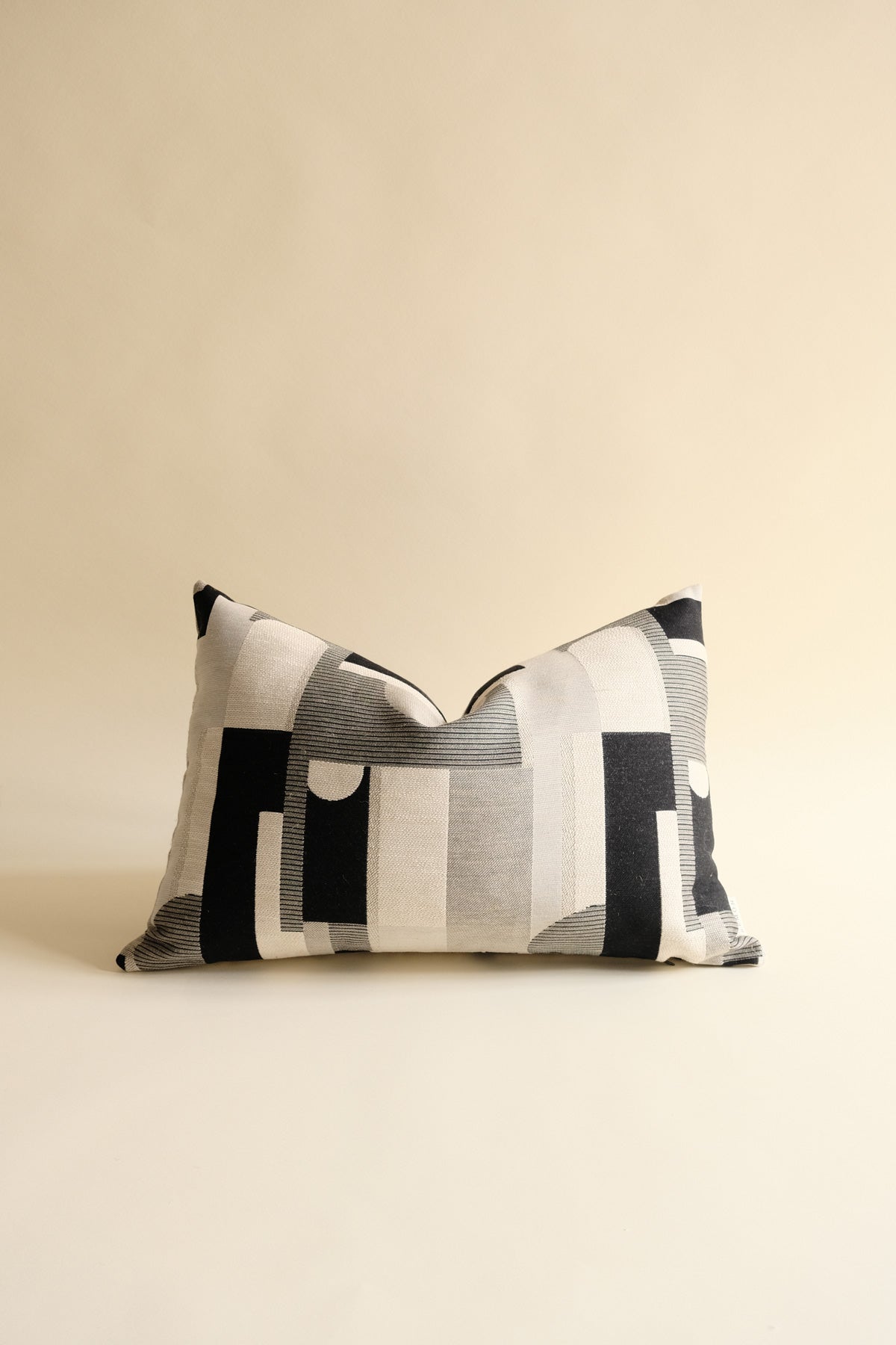 Nuvia Kırlent Kılıfı Siyah