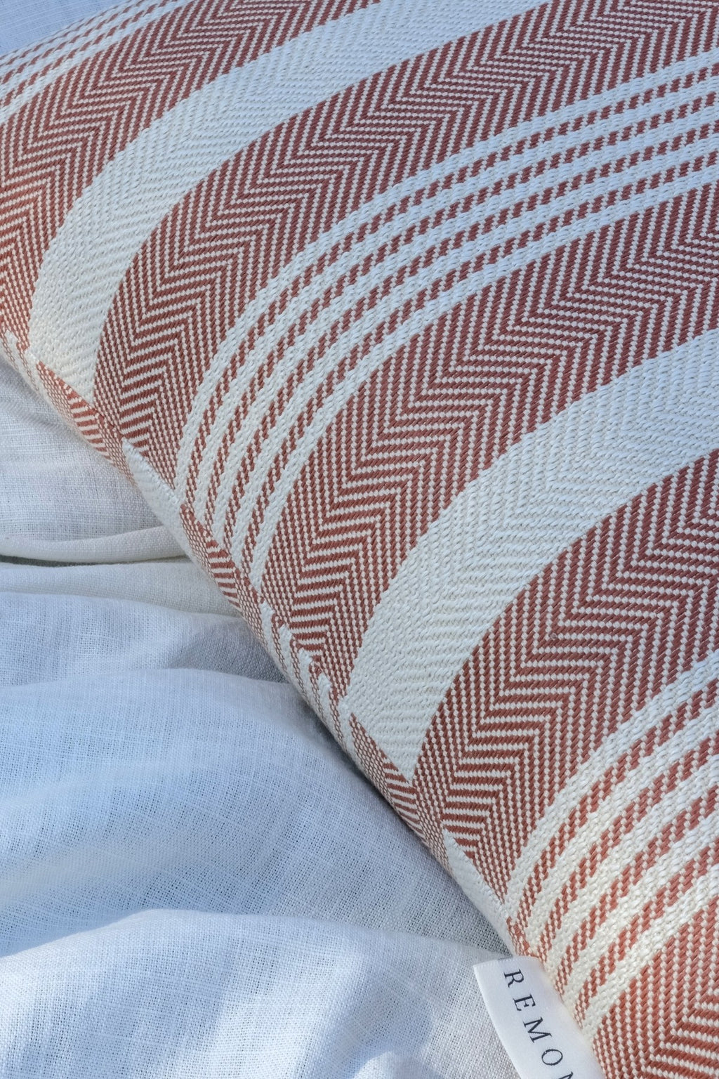 Balıksırtı - Çizgili Kiremit Outdoor Kırlent Kılıfı