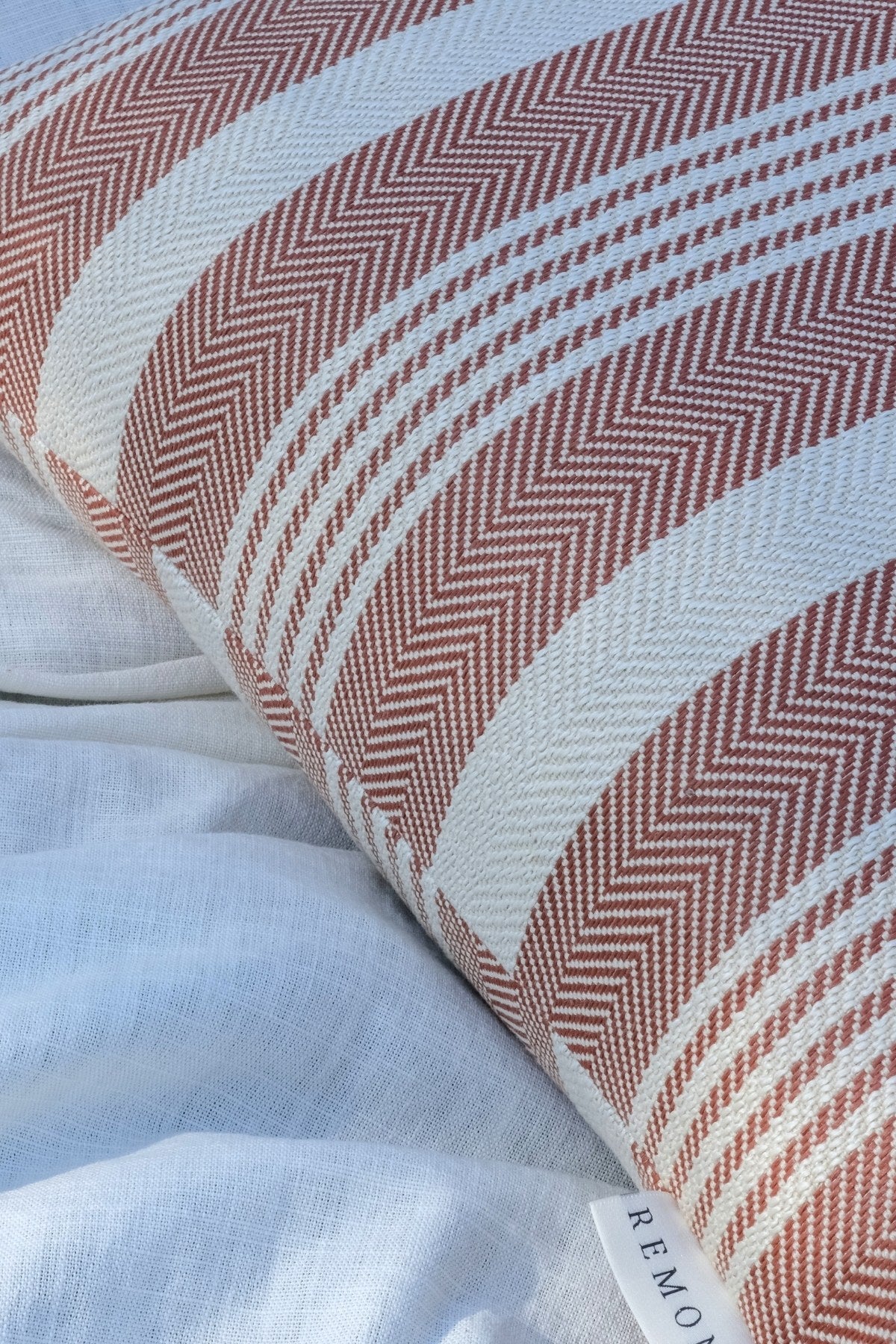 Balıksırtı - Çizgili Kiremit Outdoor Kırlent Kılıfı