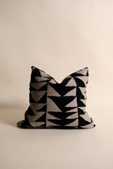 Velu Kırlent Kılıfı - Siyah Beyaz